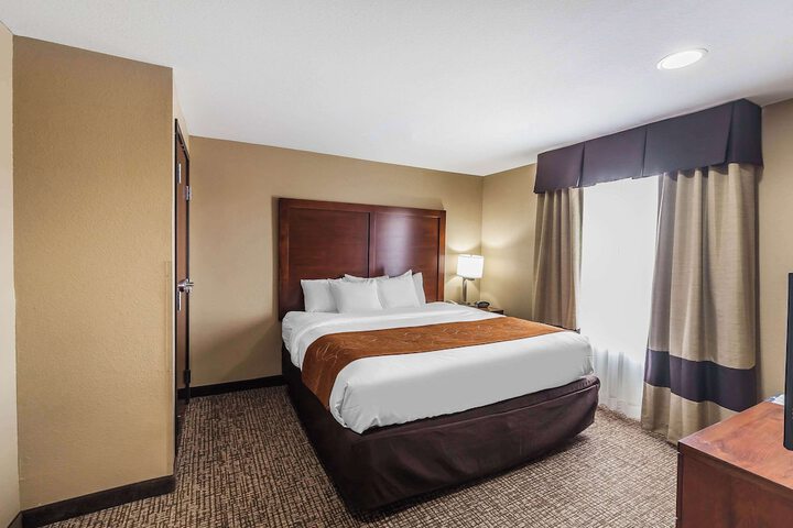 Comfort Suites Yukon - SW Oklahoma City