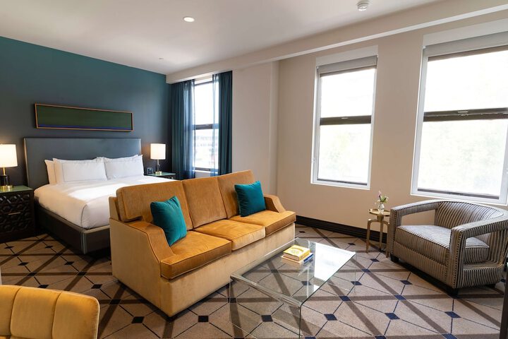 Room 22 of 53
