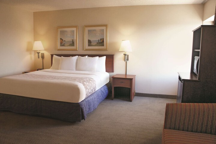 Room 13 of 17