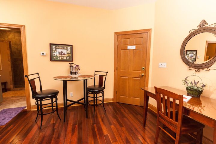 Room 27 of 65