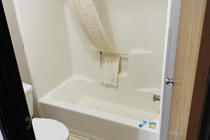 Room 14 of 21