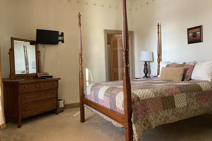 Room 35 of 68