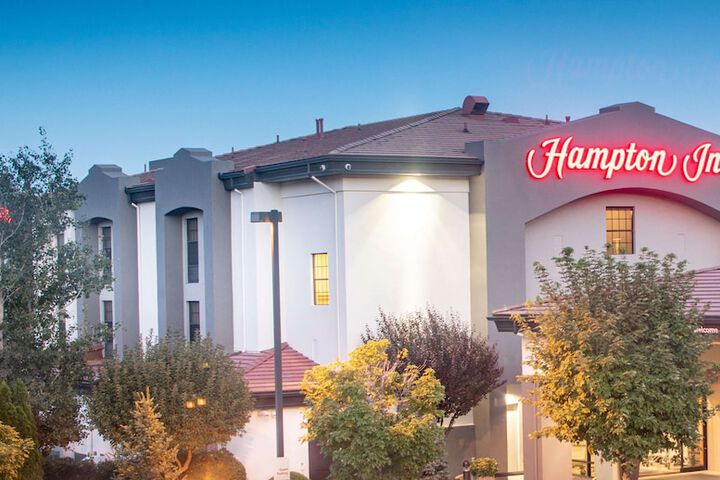 Hotel 4 of 55
