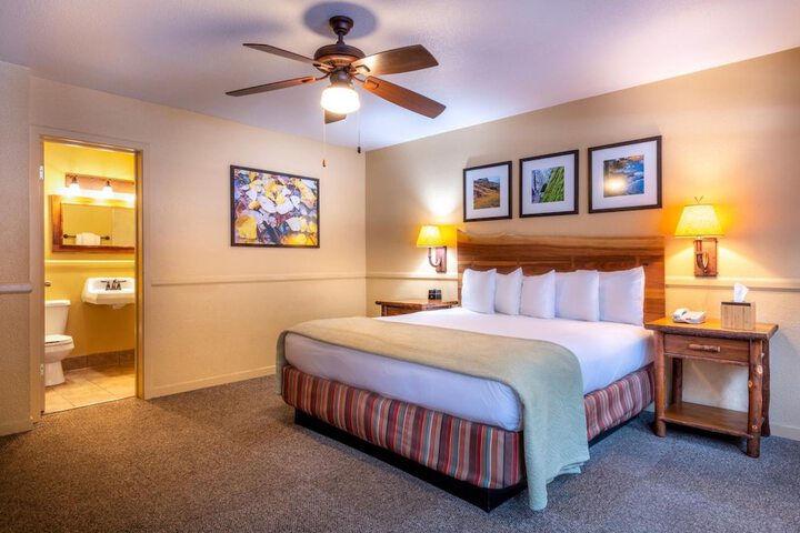Room 12 of 37