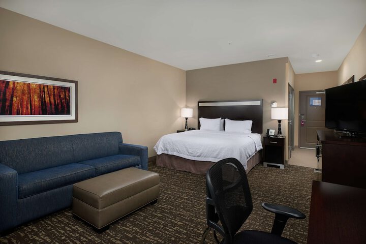 Room 16 of 36