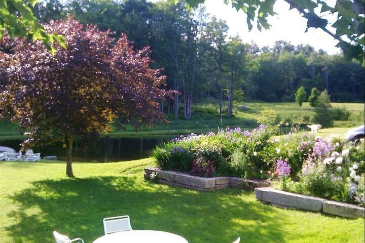 THE TRUMBULL HOUSE BED AND BREAKFAST