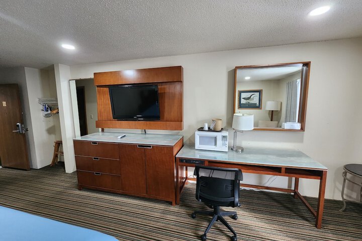 Room 19 of 33