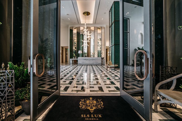 Hotel 6 of 55