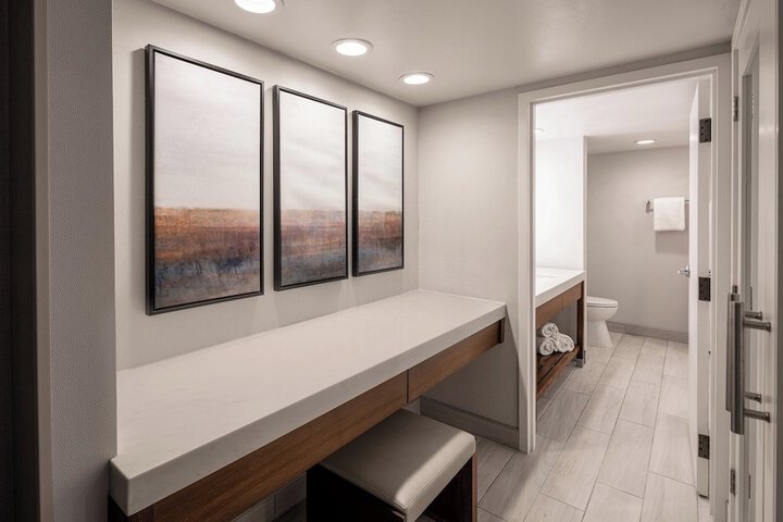 Crowne Plaza Phoenix - Chandler Golf Resort by IHG