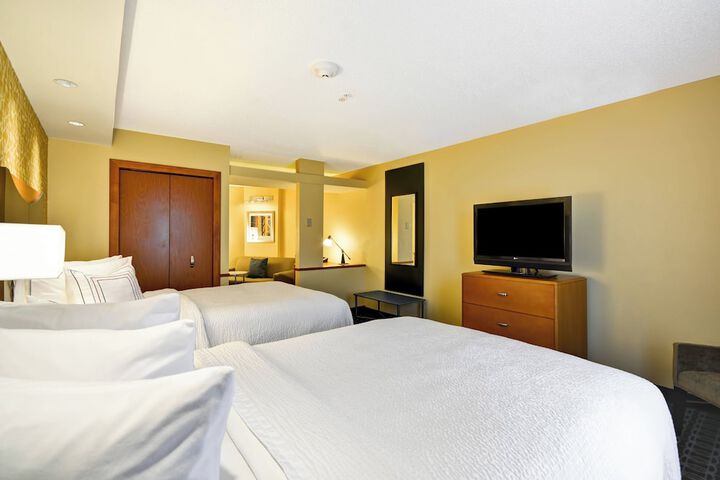Fairfield Inn & Suites by Marriott Tampa Fairgrounds / Casino