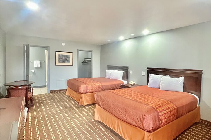 Room 21 of 21