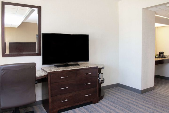 Room 51 of 116