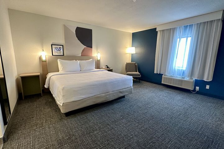 Room 34 of 58