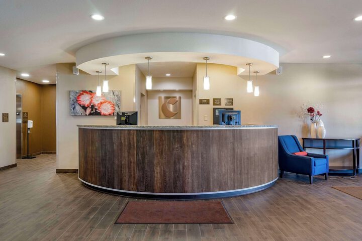 Comfort Suites Helena Airport