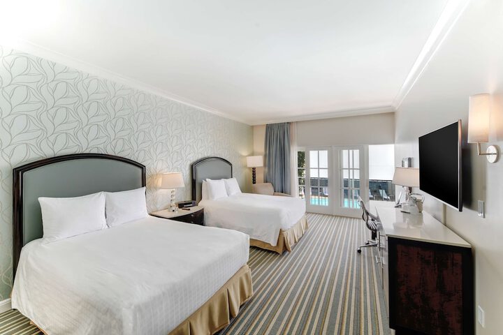 Room 32 of 150