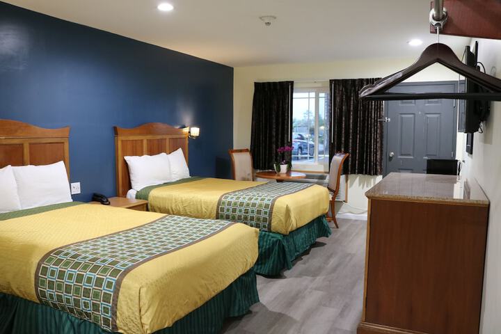 Room 20 of 29