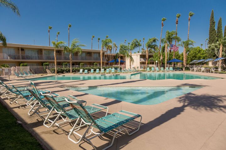 Pool 7 of 44