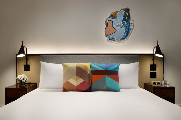 Room 13 of 78