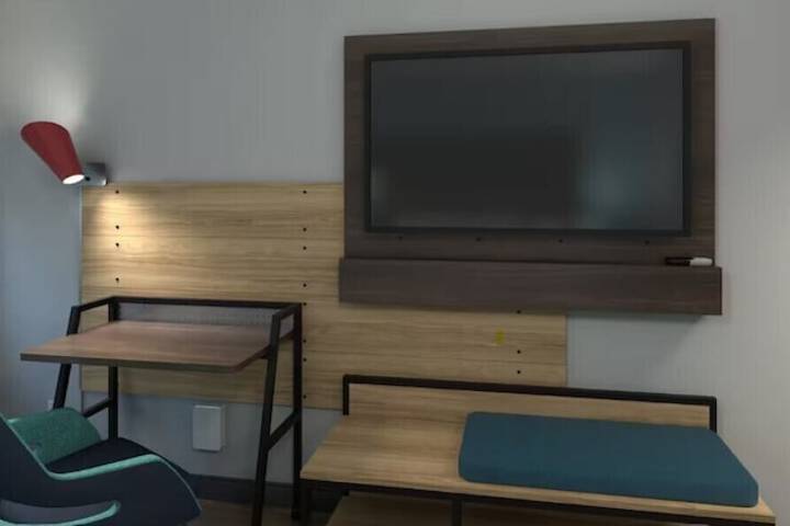Room 24 of 44