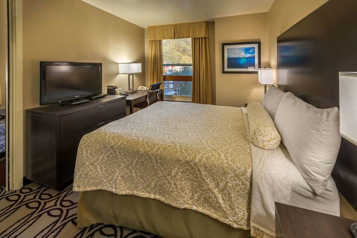 Room 15 of 31
