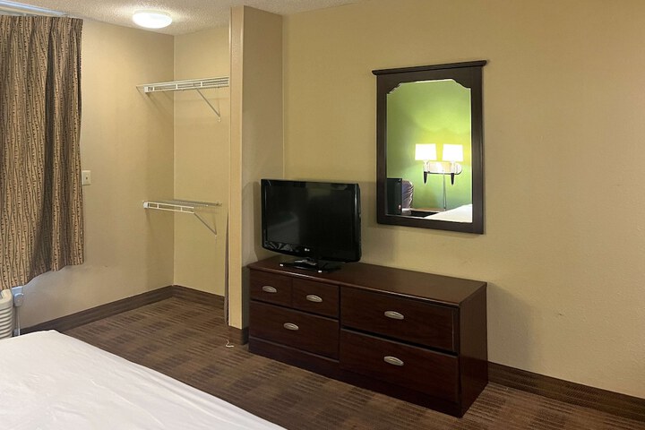 Room 22 of 27