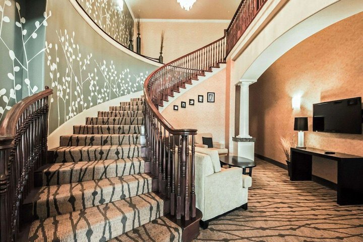 Hotel Interior 6 of 44