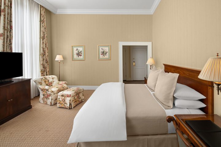 Capital Hotel