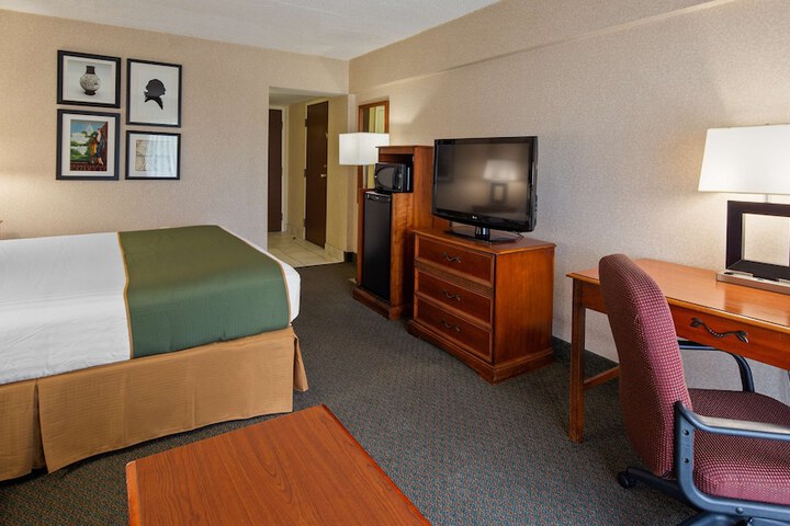 Room 14 of 45