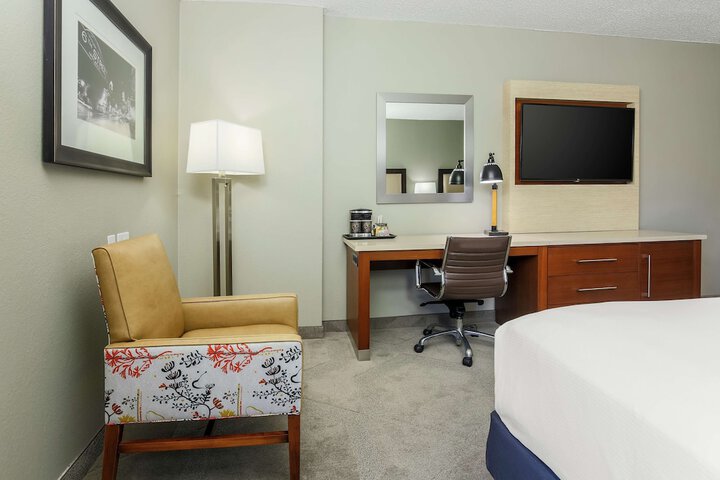 Room 18 of 39