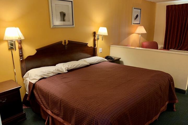 Room 15 of 29