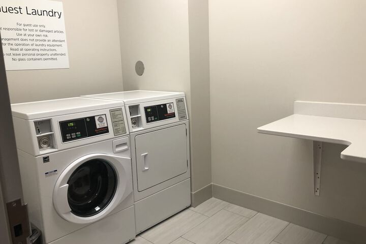 Holiday Inn Express & Suites Madison West - Middleton by IHG