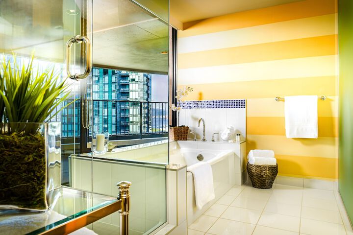 Pinnacle Hotel Harbourfront