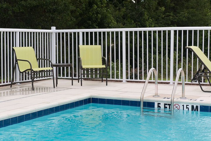Pool 4 of 44