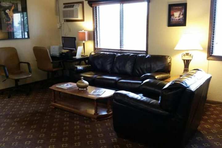 AmericInn by Wyndham Forest Lake