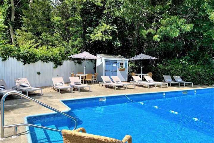 Pool 14 of 72