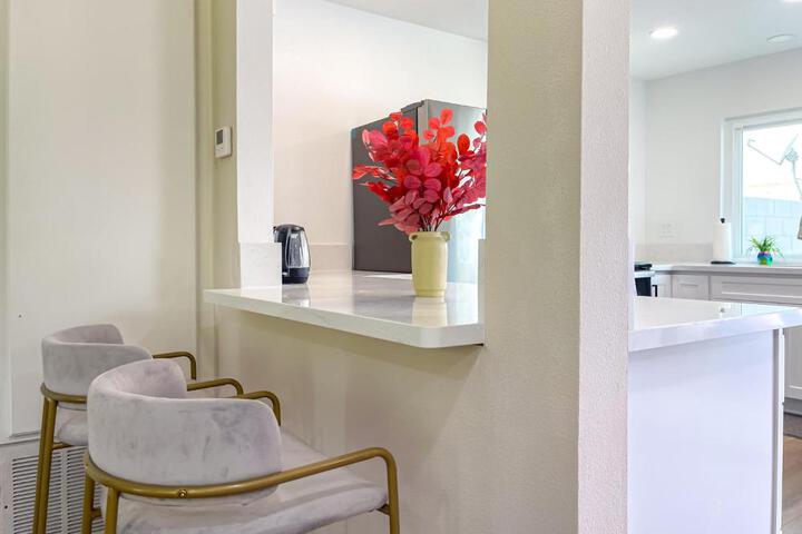 Sweet 2 bd for monthly stay! 20 mi to Disney