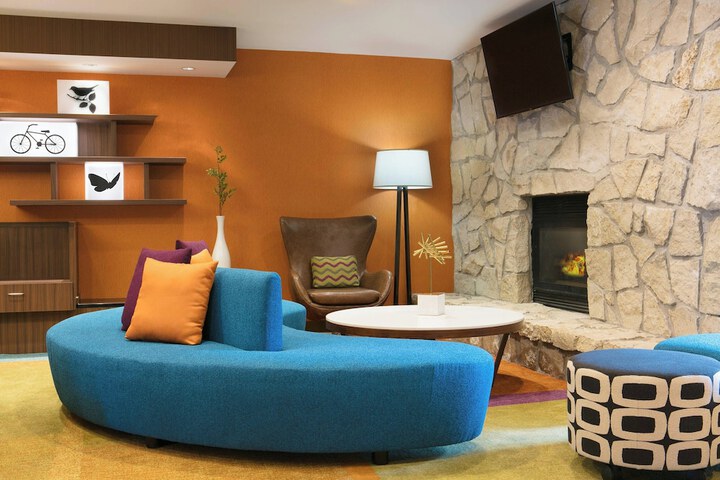Hotel Interior 10 of 23