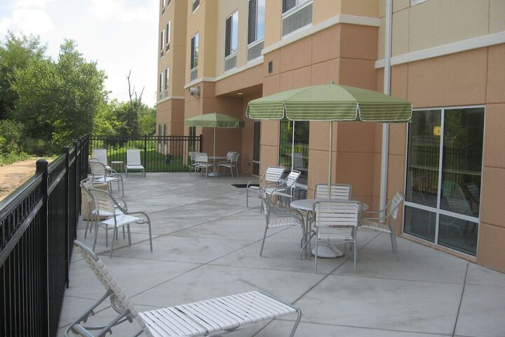Terrace/Patio 23 of 23