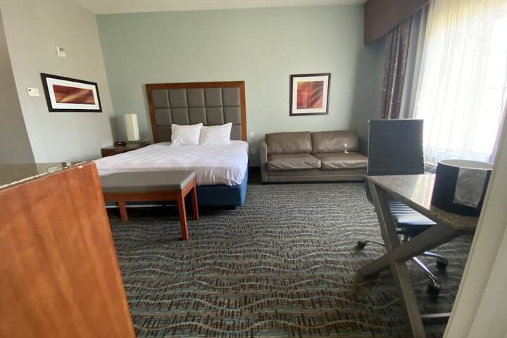 Room 26 of 43