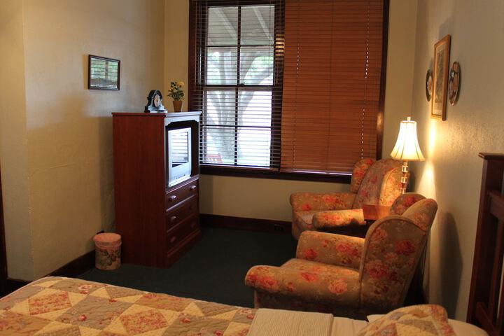 Room 70 of 80