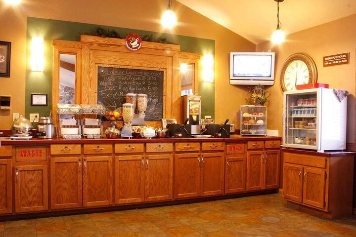 Breakfast/Coffee Service 12 of 14