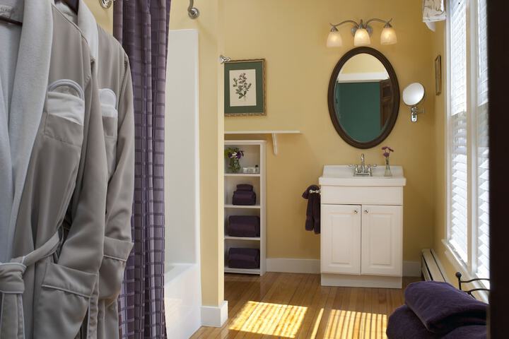 Brewster House Bed & Breakfast