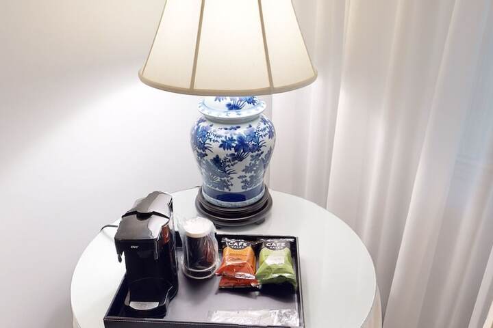Room 25 of 38