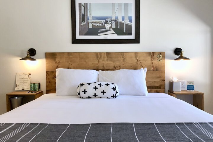 Room 42 of 91