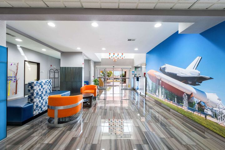 Clarion Pointe Madison Huntsville