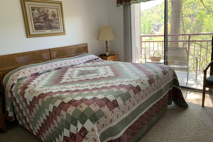 Room 119 of 188