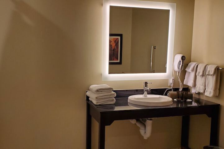 Room 25 of 51