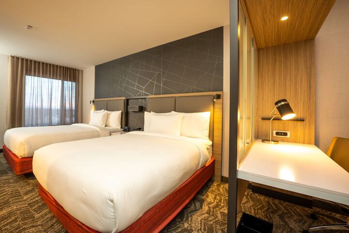 Room 48 of 71