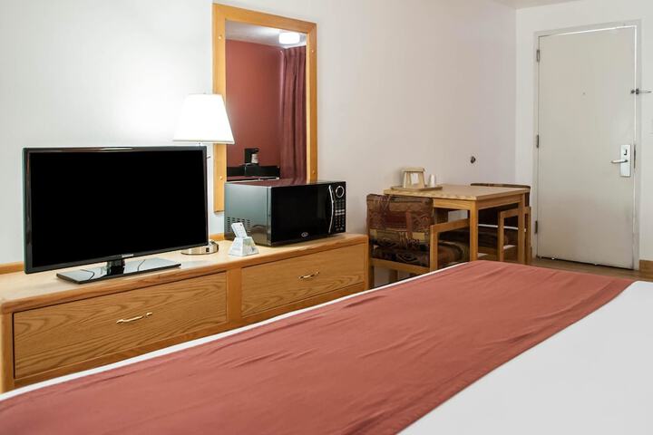 Room 22 of 34