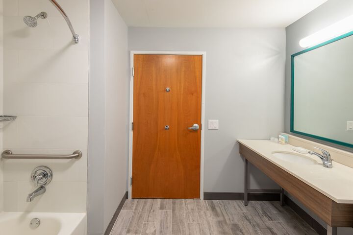 Room 32 of 55